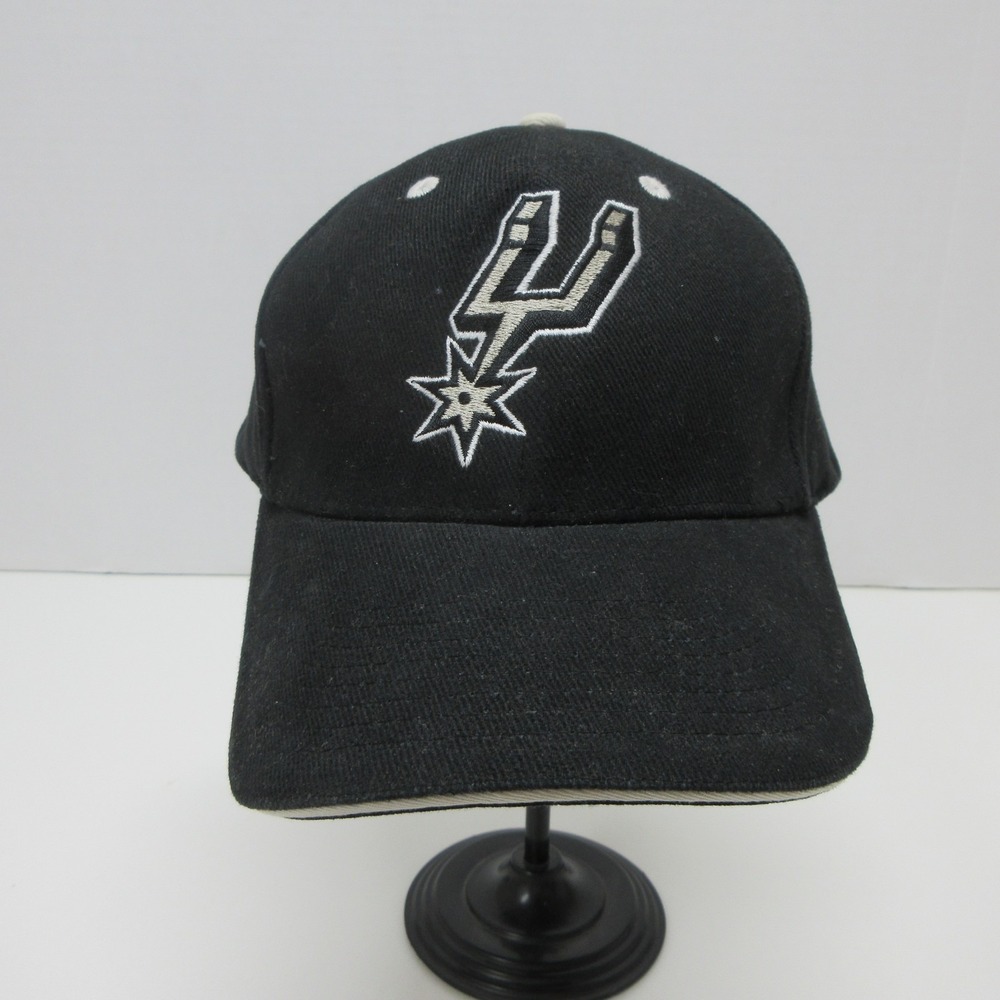 NBA San Antonio Spurs Hat Mens OSFA Black Basketball Retro Streetwear Cap